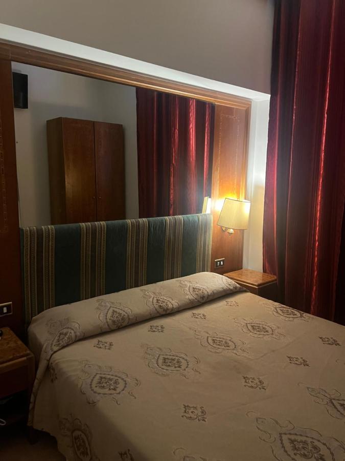 Terminal Guest House 24 Rome Exterior photo
